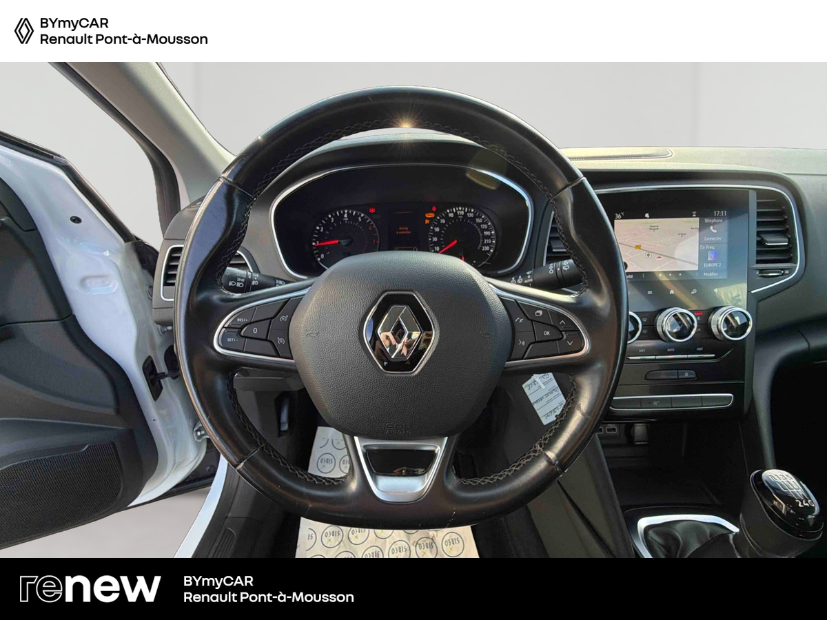Renault Mégane IV Berline TCe 115 FAP — photo 10