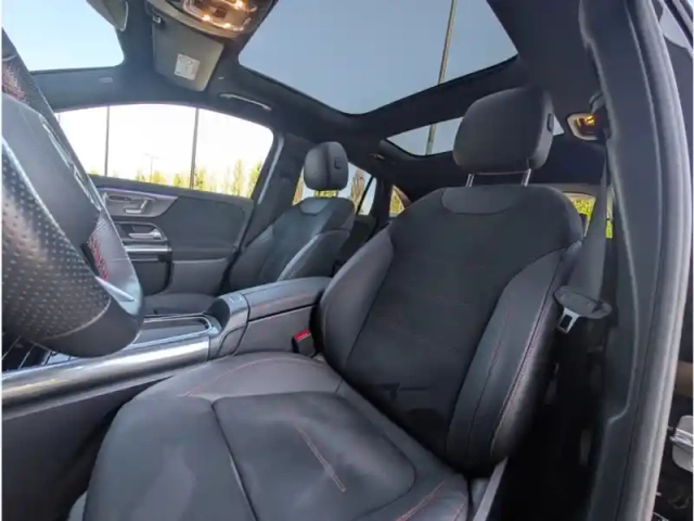 Mercedes Gla 200 d — photo 17