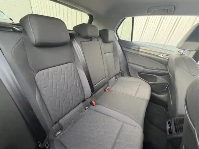 Volkswagen Golf 1.5 ehybrid 204ch vw edition dsg6 — photo 28