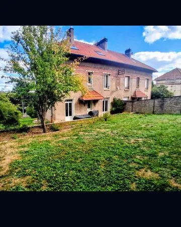 Maison 7 pièces 180 M2 entièrement rénovee