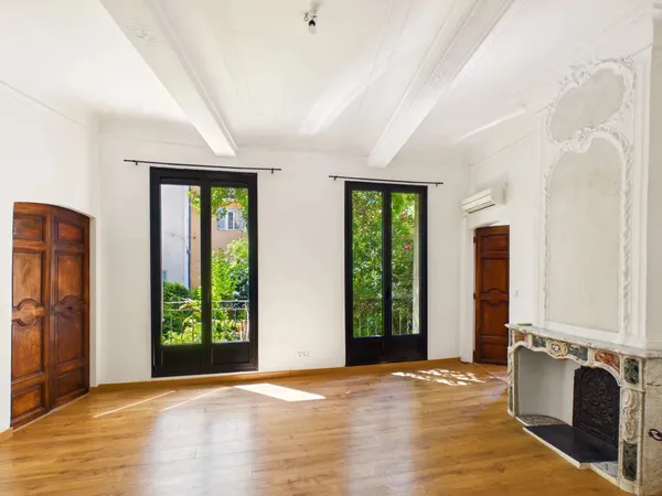Aix-en-Provence - Centre historique Élégant appartement T3 de 87 m² au charme de l'ancien