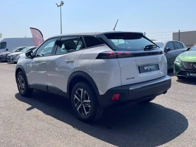 Peugeot 2008 100 s&amp;s bvm6 — photo 19