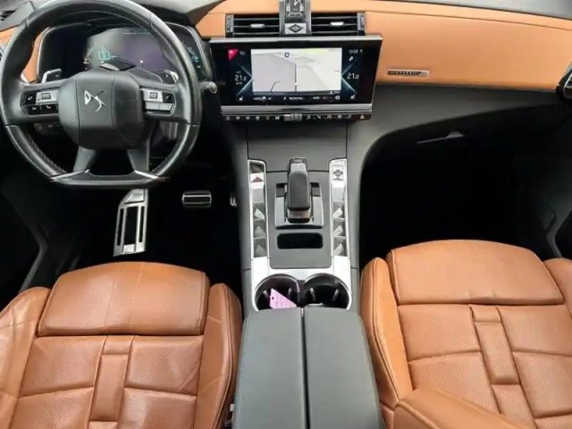 Ds Ds 7 crossback e-tense 4x4 300ch grand chic — photo 8