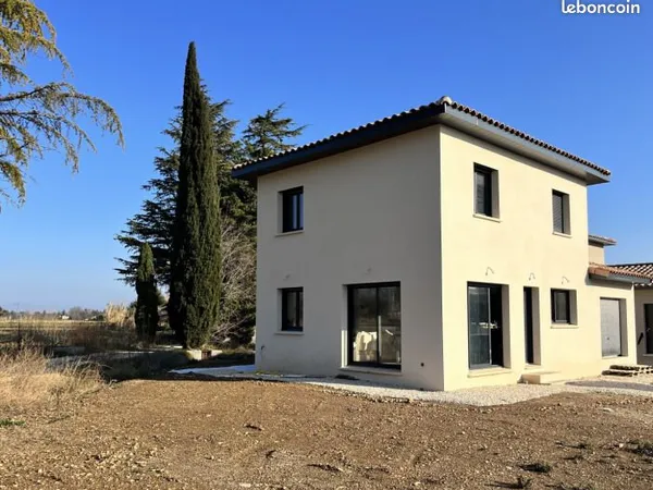 Villa Neuve à Théziers