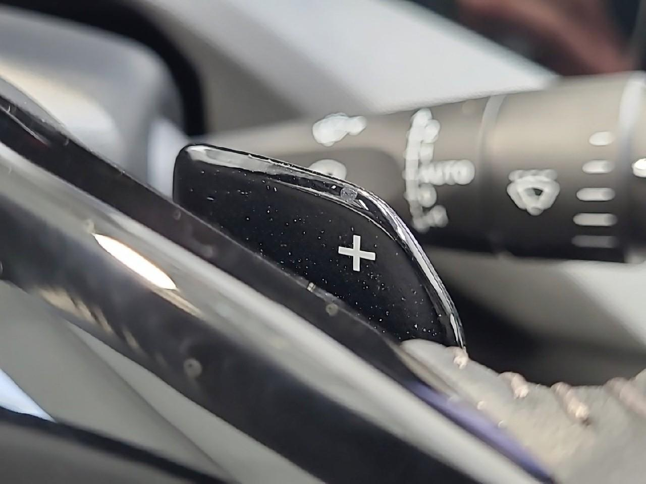 Peugeot 308 hybrid 145 e-dcs6 allure — photo 23
