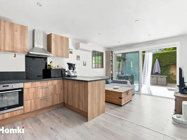 Appartement T2 de 45 m² à Le Cannet 06110, Chemin du Colombier