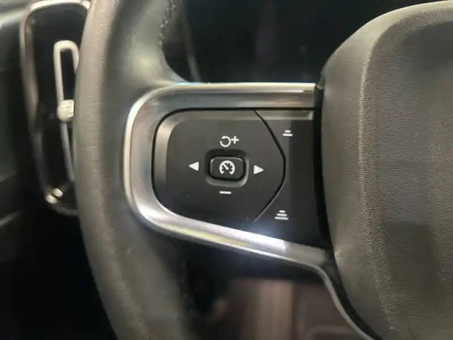 Volvo Xc40 recharge 231 ch 1edt — photo 32