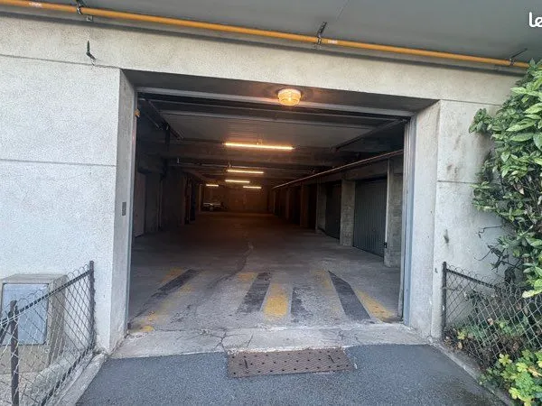 Garage en location SÉCURISÉ