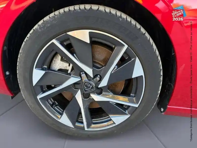Peugeot 308 phev 180ch allure e-eat8 — photo 10
