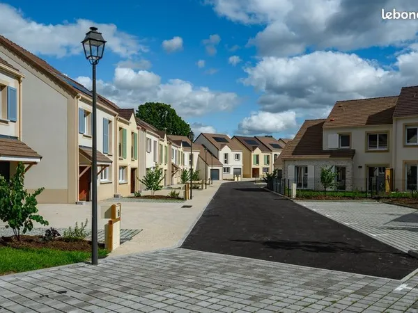Maison - 5 pièces - LE CLOS DU BOIS 1 et 2