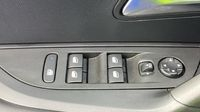 Peugeot 2008 1.2 PureTech 130ch S&S Allure Pack — photo 19