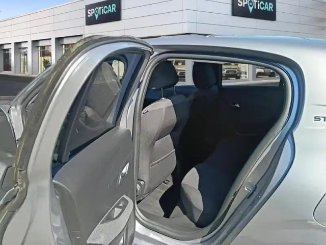 Peugeot 208 100 s&amp;s bvm6 style — photo 23