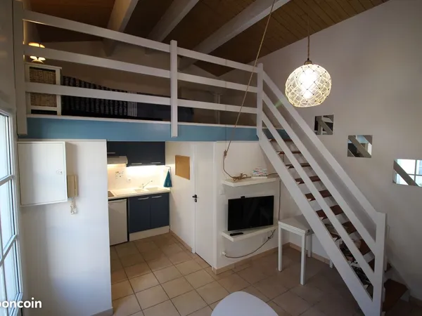 STUDIO RDC 30m² QUARTIER SAINT NICOLAS - vieux port