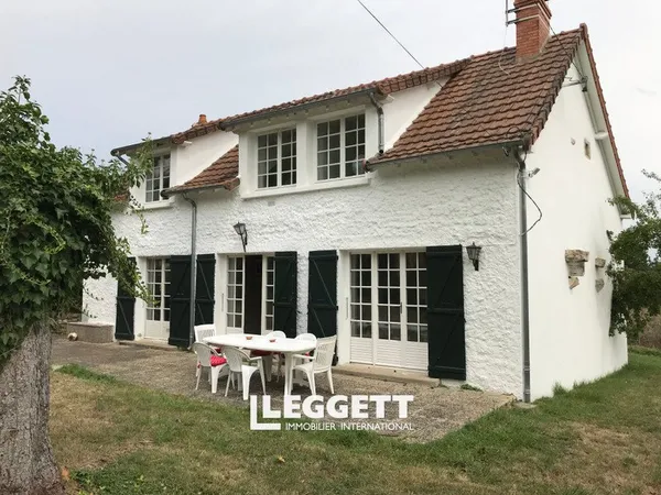 Maison 8 pièce(s), CHARLY