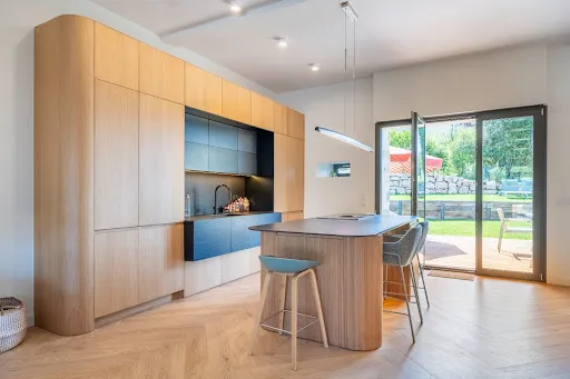 Maison 5 pièces 215 m²