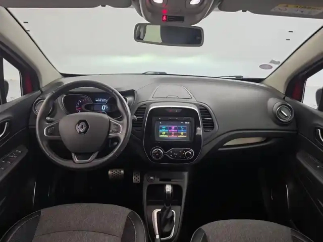Renault Captur tce 120 energy edc — photo 34