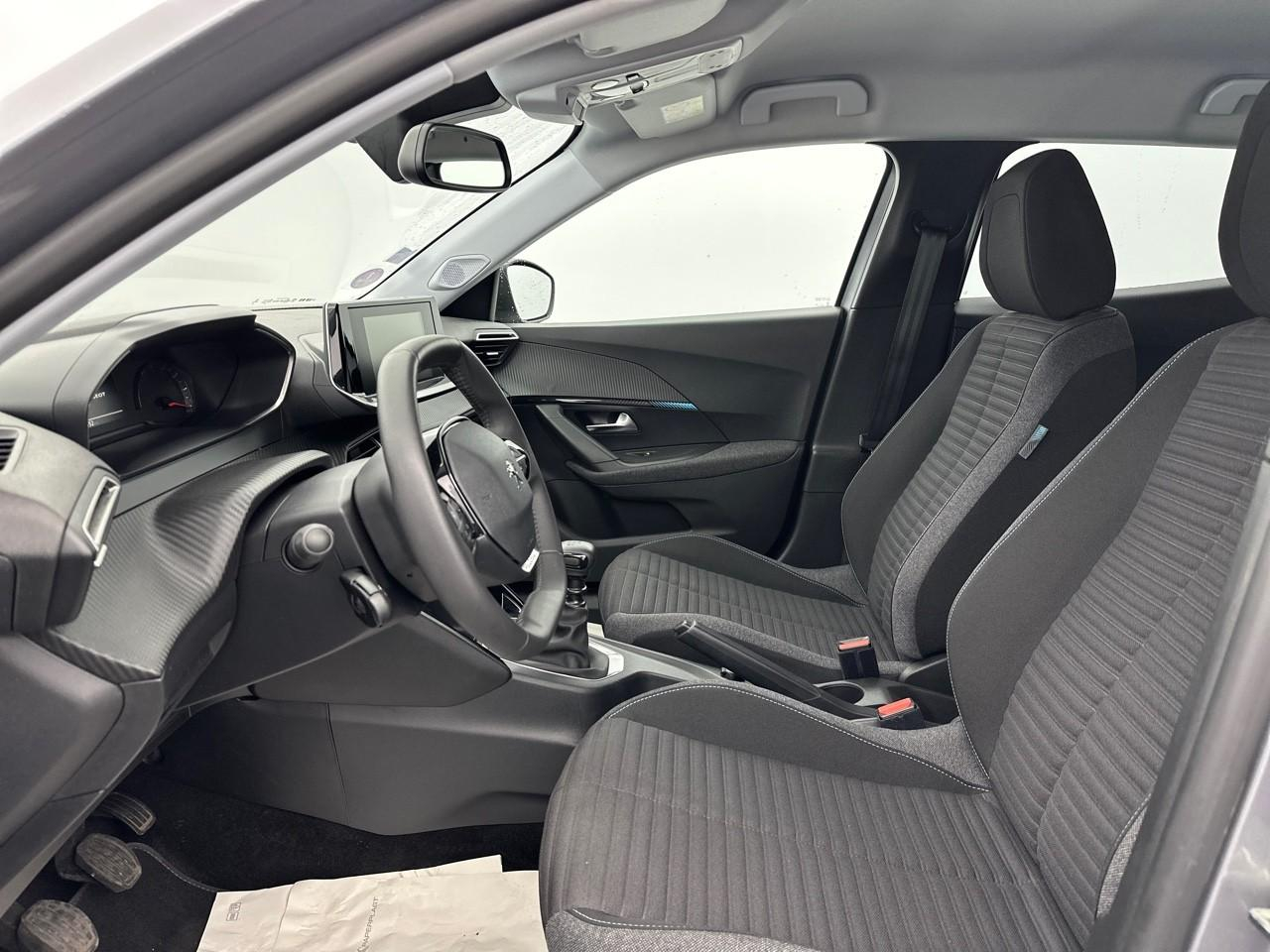 Peugeot 2008 puretech 100 s&s bvm6 style — photo 9
