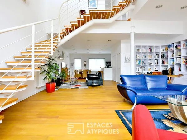 Loft d'architecte en triplex au coeur d'une ancienne filature