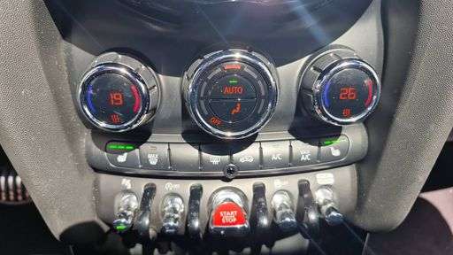 Mini Mini Cooper 1.5 Cooper 136 BVA7 - John Cooper Works – 2019 – 89516 km – Essence – Boîte Automatique — photo 11