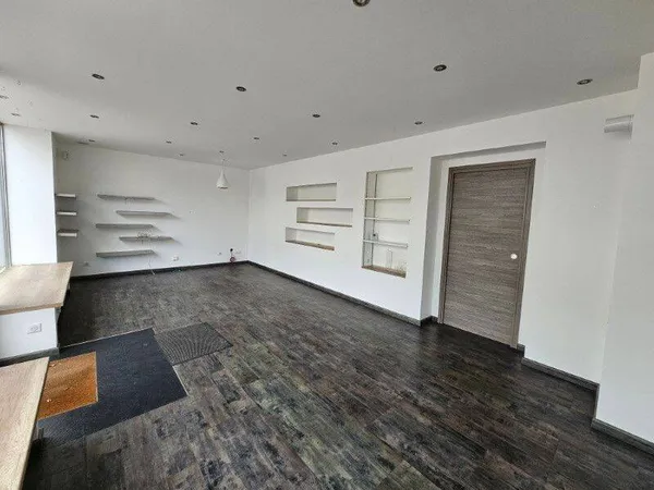 Local commercial 98 m²