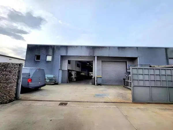 Bureaux 1 pièce 330 m²