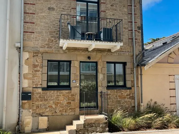 Jolie Maison de ville et de charme rénovée à 20m de la plage des Libraires
