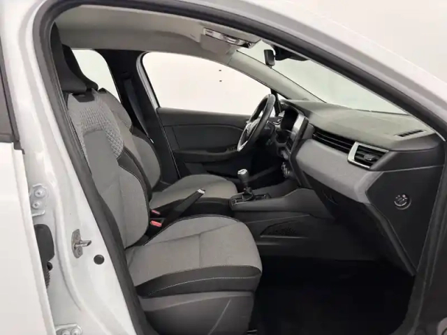 Renault Clio tce 90 — photo 28