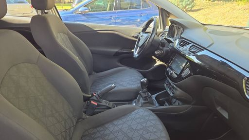 Opel Corsa 1.4 90 - Design 120 Ans – 2019 – 136739 km – Essence – Boîte Manuelle — photo 27