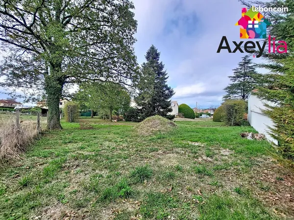 Terrain 765 m² Commelle-Vernay