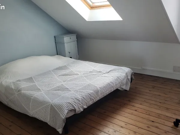 Chambre meublée chez particulier