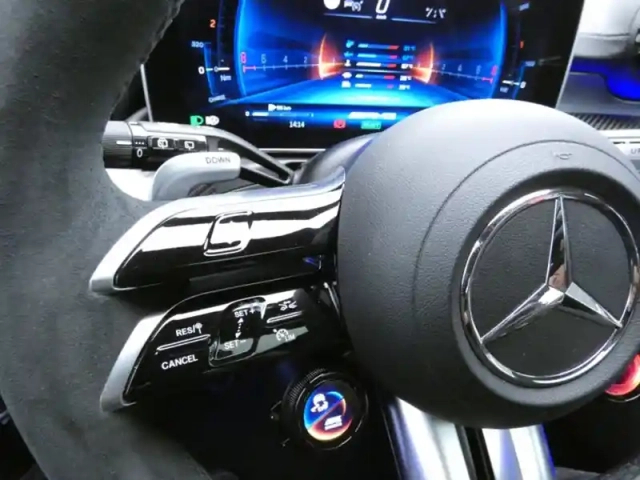 Mercedes Classe C amg 63 s e performance break — photo 16