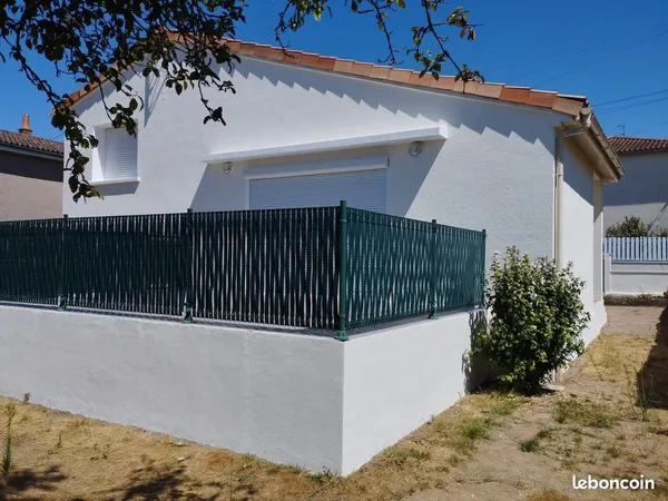 Maison T3 de 66 m² avec jardin et garage - Les Grippeaux