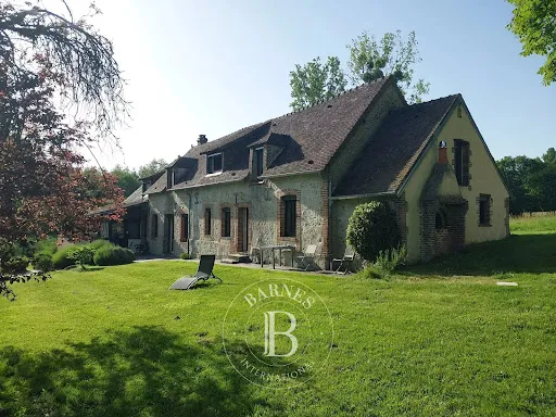 Propriété 7 pièces 200 m²