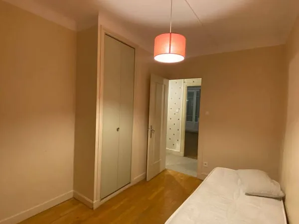 Appartement 4 pièces 81 m²