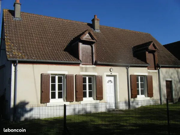 Maison à louer à la campagne