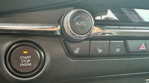 Mazda 3 2.0 SkyActiv-G 122 Mild Hybrid BVA6 - Style – 2020 – 64812 km – Hybride essence – Boîte Automatique — photo 11