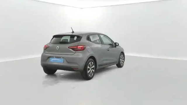 Renault Clio tce 90 — photo 14