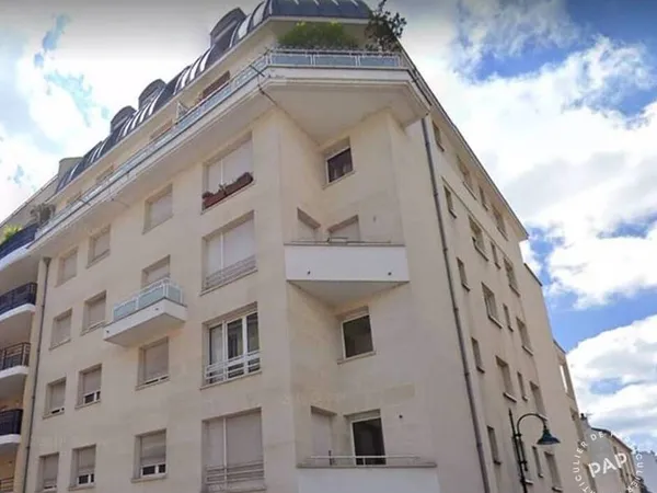 Studio 1 pièce 28 m²