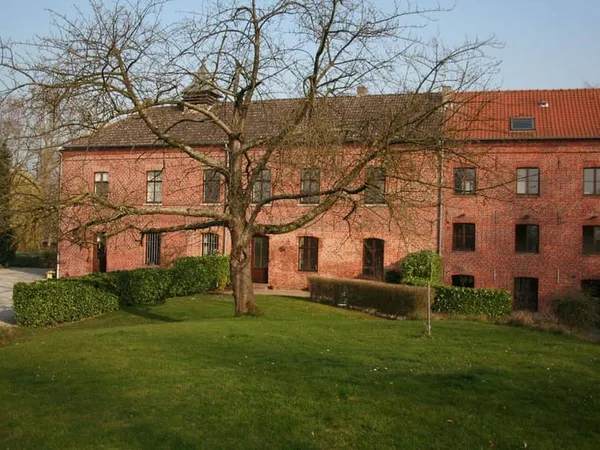 Maison 6 pièces 280 m²