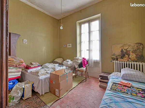 Propriété 10 pièces 205 m²