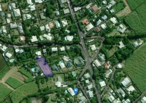 Terrain a Vendre (le Tampon)   1550 M2