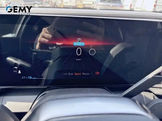 Renault Megane e-tech ev40 130ch standard charge — photo 22