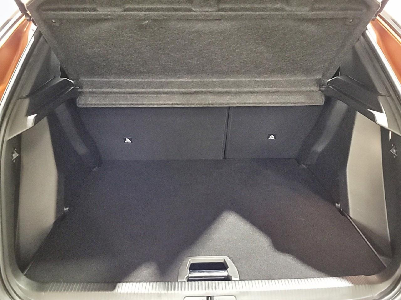 Peugeot 2008 puretech 100 s&s bvm6 style — photo 14