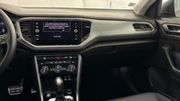 Volkswagen T-Roc 2.0 TDI 150ch Active DSG7 — photo 19