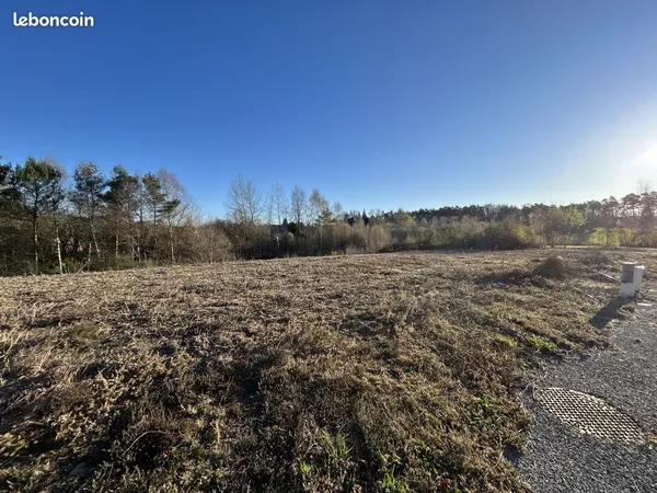 Terrain 1025 m² Saint-Priest-de-Gimel