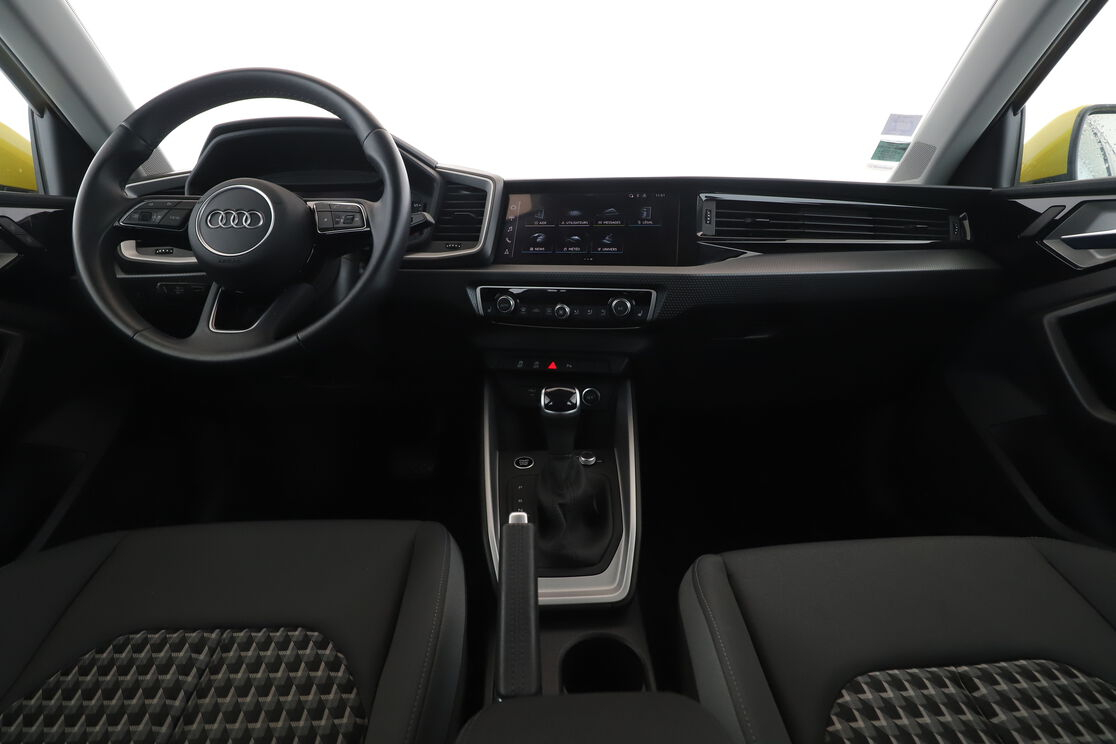 Audi A1 allstreet 35 TFSI S Tronic 7 — photo 11
