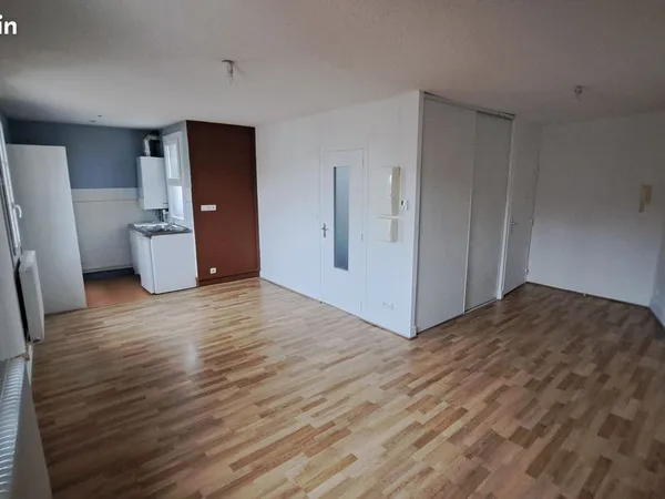 Grand studio de 35 m² - Hyper-centre de Pau