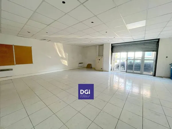 Local d'activité 65 m²