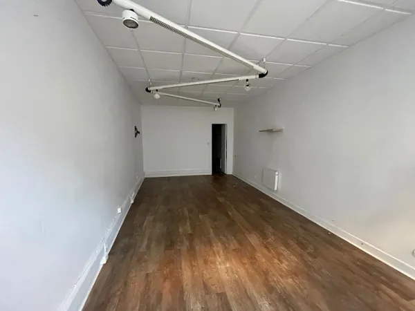 Local 2 pièces 28 m²