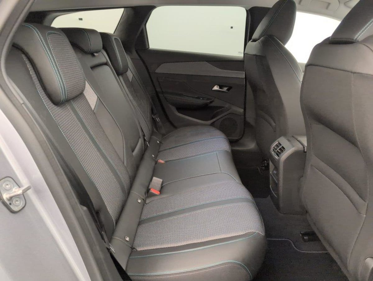 Peugeot 308 SW — photo 10